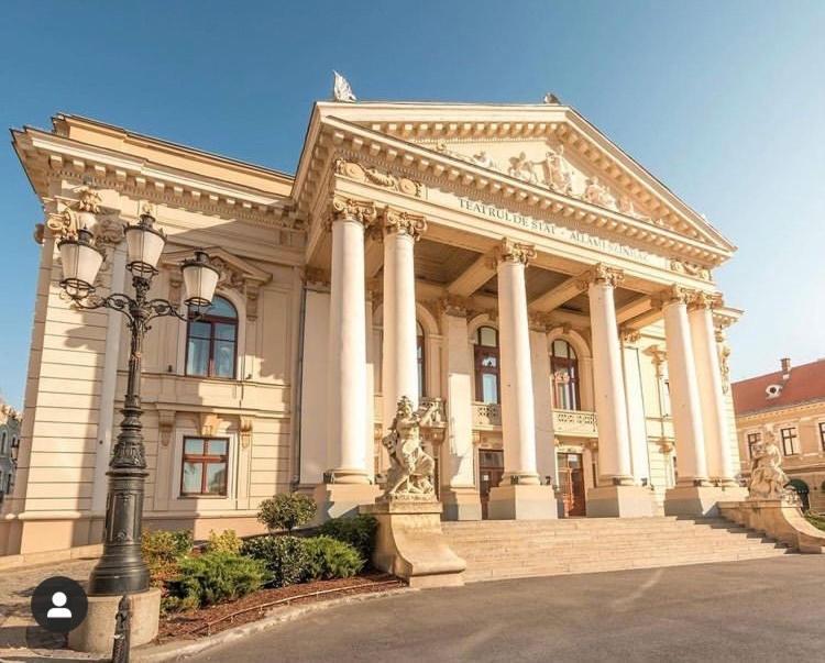 Ultracentral Apartment Near Moscovitz Palace Oradea Ngoại thất bức ảnh